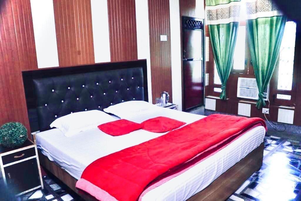 Hotel O Corbett Farm Homestay Ramnagar  Bagian luar foto