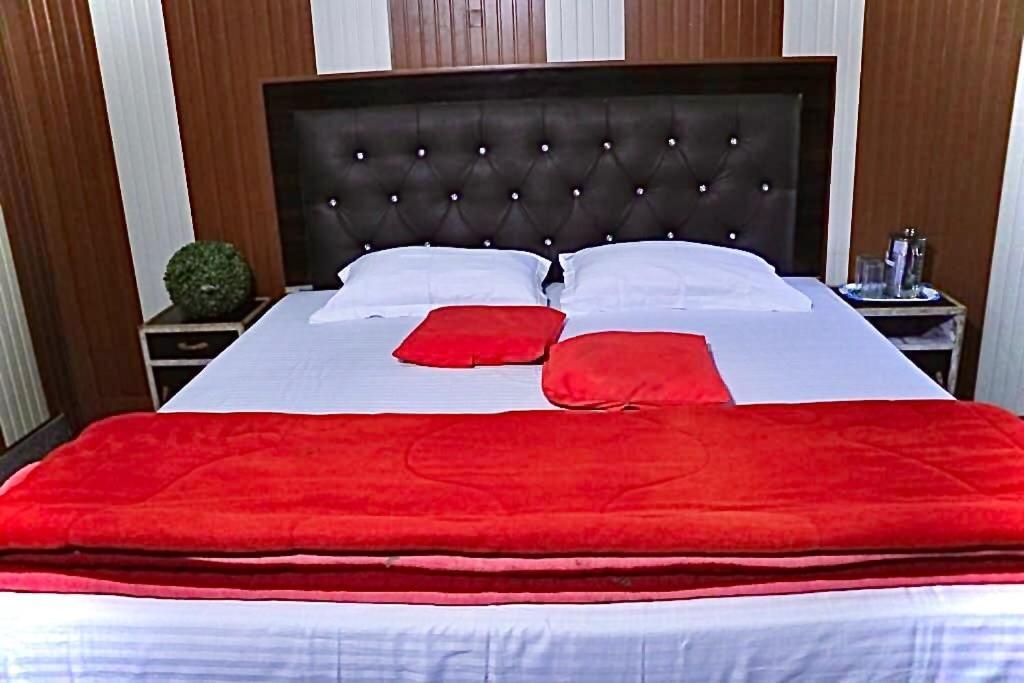 Hotel O Corbett Farm Homestay Ramnagar  Bagian luar foto